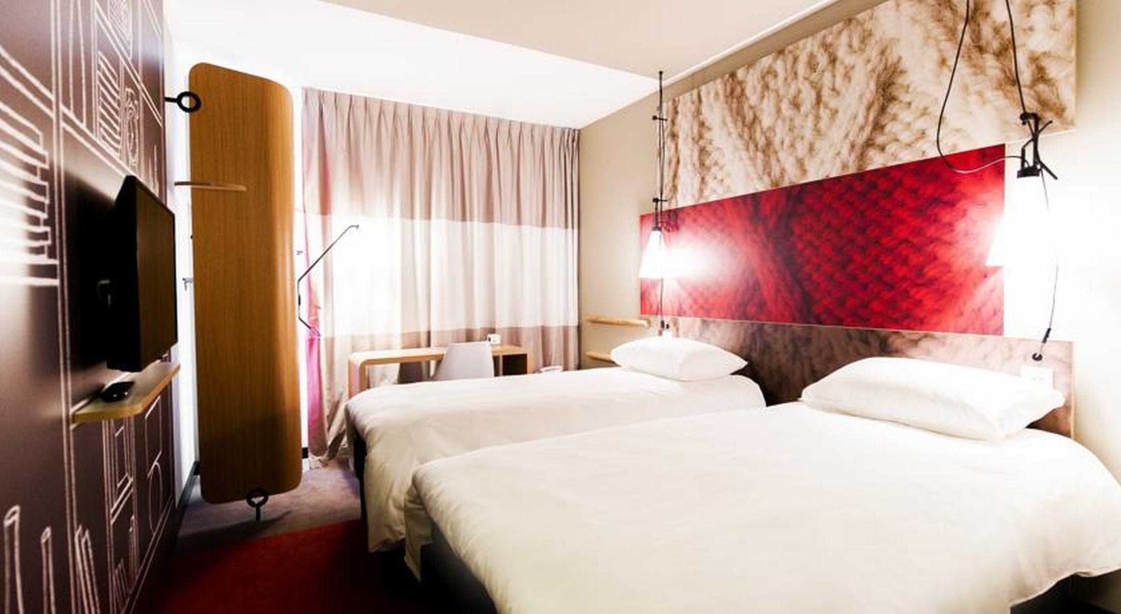 Ibis Poznan Polnoc Hotel ซูคีลาส ภายนอก รูปภาพ