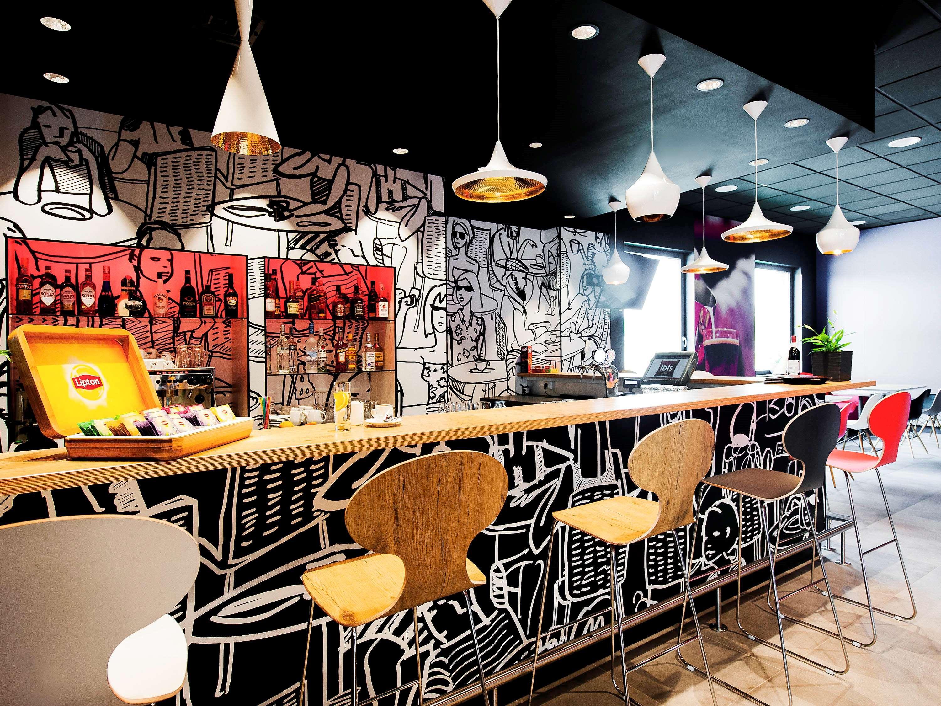 Ibis Poznan Polnoc Hotel ซูคีลาส ภายนอก รูปภาพ