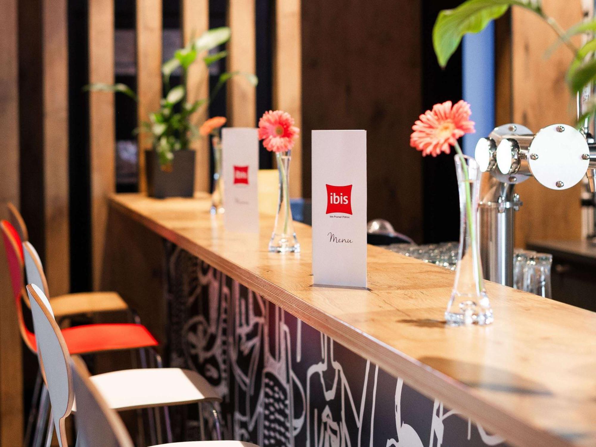 Ibis Poznan Polnoc Hotel ซูคีลาส ภายนอก รูปภาพ