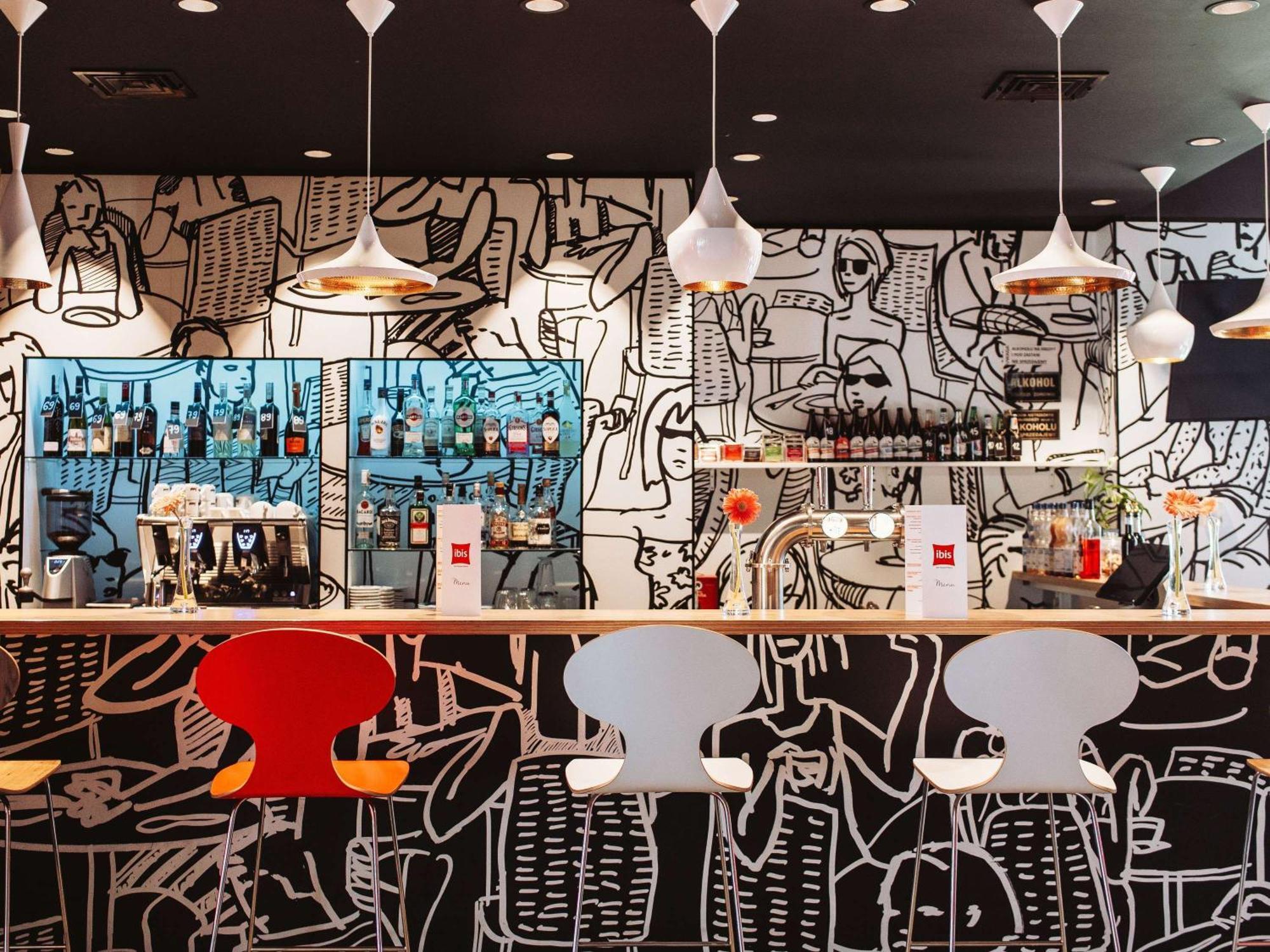 Ibis Poznan Polnoc Hotel ซูคีลาส ภายนอก รูปภาพ