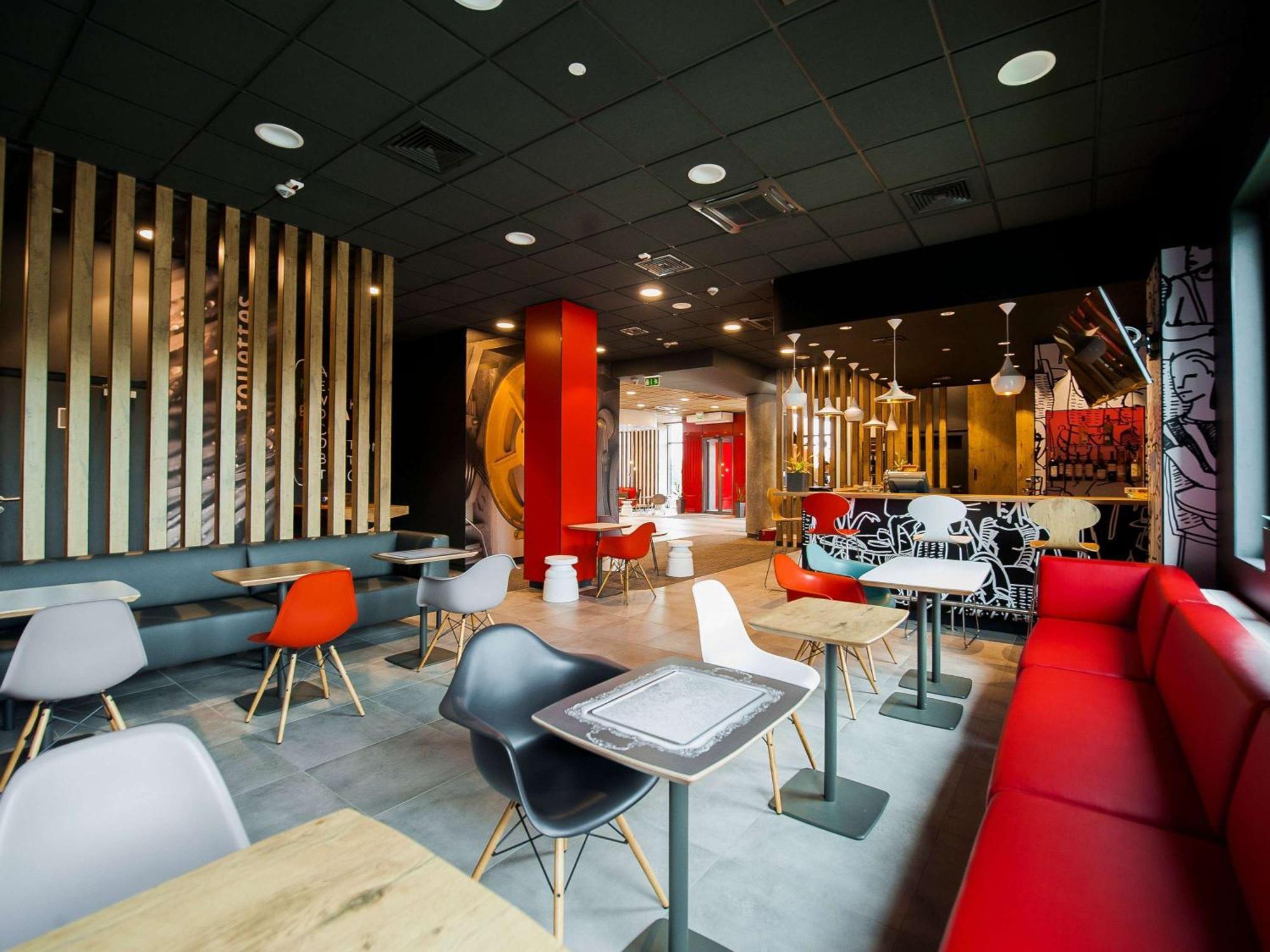 Ibis Poznan Polnoc Hotel ซูคีลาส ภายนอก รูปภาพ